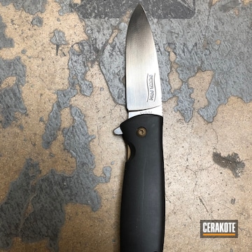 Cerakoted Knife Coated In H-148 And H-190