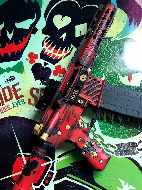 Le Pistolet De Harley Quinn (Margot Robbie) Dans Suicide Squad - Foto 10