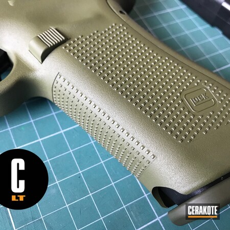 Powder Coating: Glock,Two Tone,Pistol,Noveske Bazooka Green H-189,Glock 17