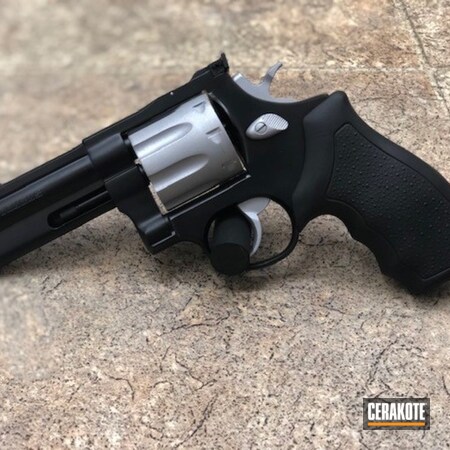 Powder Coating: Two Tone,BLACKOUT E-100,Crushed Silver H-255,Revolver