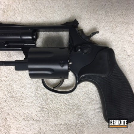 Powder Coating: Smith & Wesson,SW Model 19,Revolver,Midnight Blue H-238,.357 Magnum