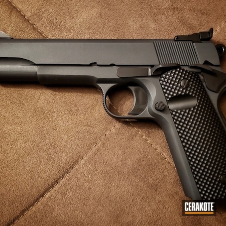 Powder Coating: Graphite Black H-146,1911,Pistol,SIG™ DARK GREY H-210,Solid Tone