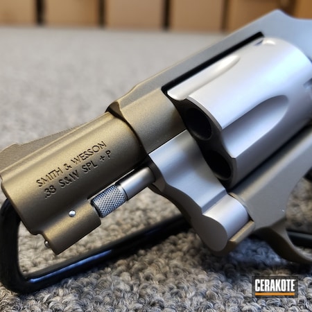 Powder Coating: Smith & Wesson,Two Tone,Revolver,Smith & Wesson 642,Hammerless Revolver,Burnt Bronze H-148