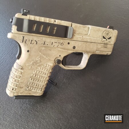 Powder Coating: Springfield XDS,Graphite Black H-146,Distressed,DESERT SAND H-199,Pistol,We the people,Springfield Armory,Constitution,Flat Dark Earth H-265,Patriot Brown H-226