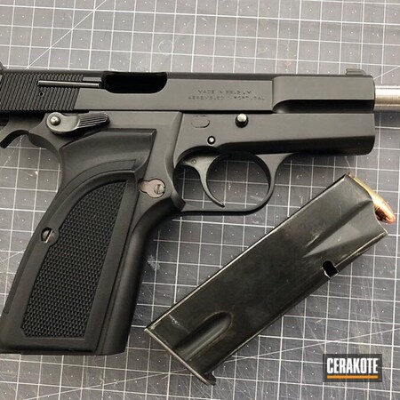 Powder Coating: Graphite Black H-146,Gun Coatings,S.H.O.T,Pistol,Solid Tone,Browning