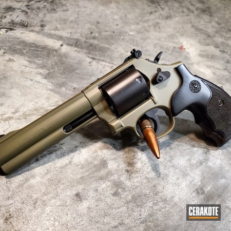 Powder Coating: HAZEL GREEN H-204,Graphite Black H-146,Smith & Wesson,Gun Coatings,Two Tone,S.H.O.T,Revolver,Smith & Wesson 686-6,.357 Magnum,Hunting