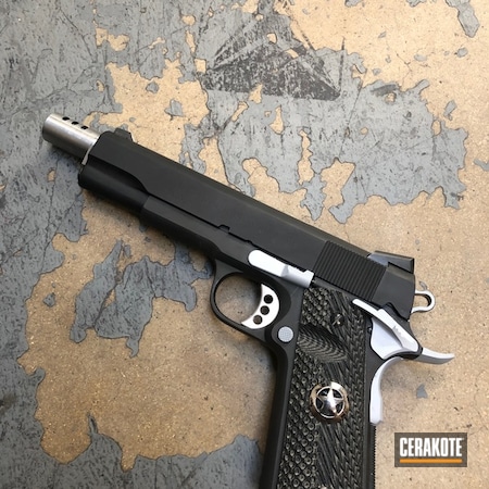 Powder Coating: Graphite Black H-146,Gun Coatings,1911,S.H.O.T,Handguns,Crushed Silver H-255,Pistol,Rock Island Armory 1911,Rock Island Armory