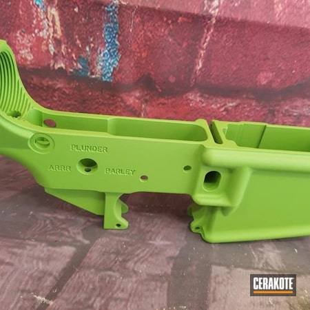 Powder Coating: Gun Coatings,Zombie Green H-168,S.H.O.T,Spike's Tactical,Spikes,AR-15,Solid Tone,Lower