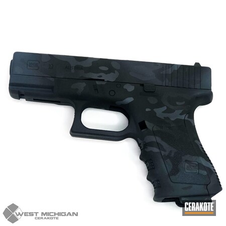 Powder Coating: Glock,Gun Coatings,WMCamo,Pistol,Armor Black H-190,Glock 19,MultiCam,Camo,Firearms,Custom Camo