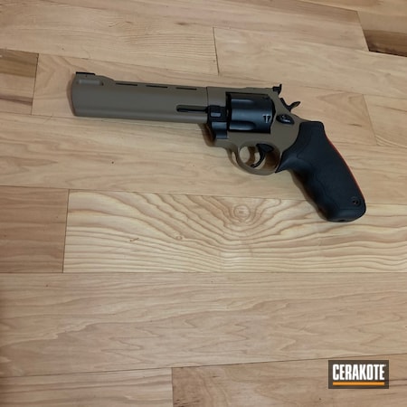 Powder Coating: .44 Magnum,S.H.O.T,Pistol,Armor Black H-190,Revolver,Taurus,Flat Dark Earth H-265