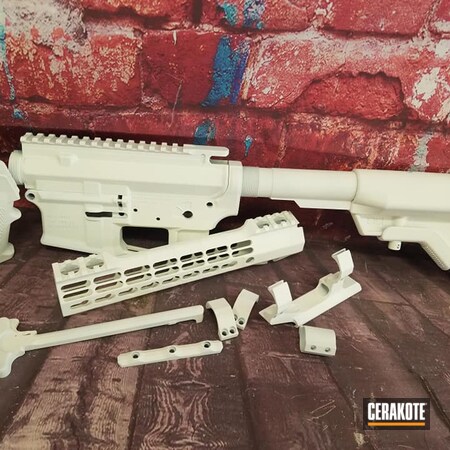 Powder Coating: Snow White H-136,S.H.O.T,Aero Precision,Tactical Rifle,AR-15,AR Build,AR Project