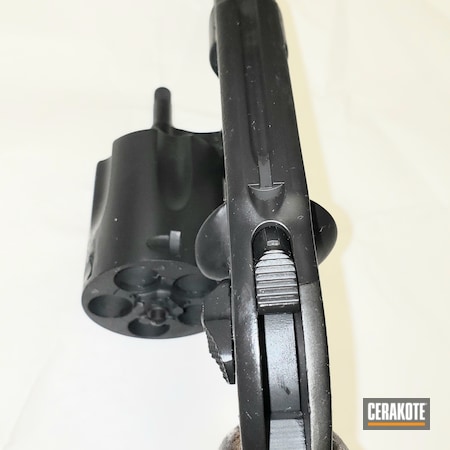 Powder Coating: Graphite Black H-146,Smith & Wesson,S.H.O.T,Revolver,Before and After