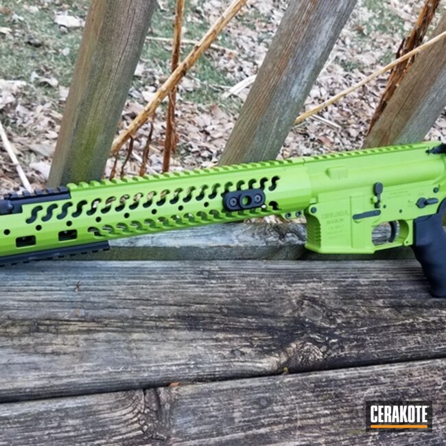 Cerakoted Two Toned 5.56 Ar-15 In H-168