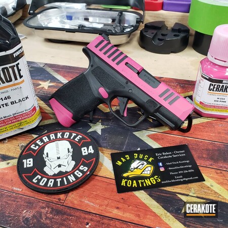 Powder Coating: 9mm,Graphite Black H-146,Two Tone,S.H.O.T,SIG™ PINK H-224,Pistol,Springfield Armory,Hellcat