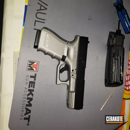 Powder Coating: 9mm,Glock,S.H.O.T,Pistol,Glock 19,Handgun,Titanium H-170
