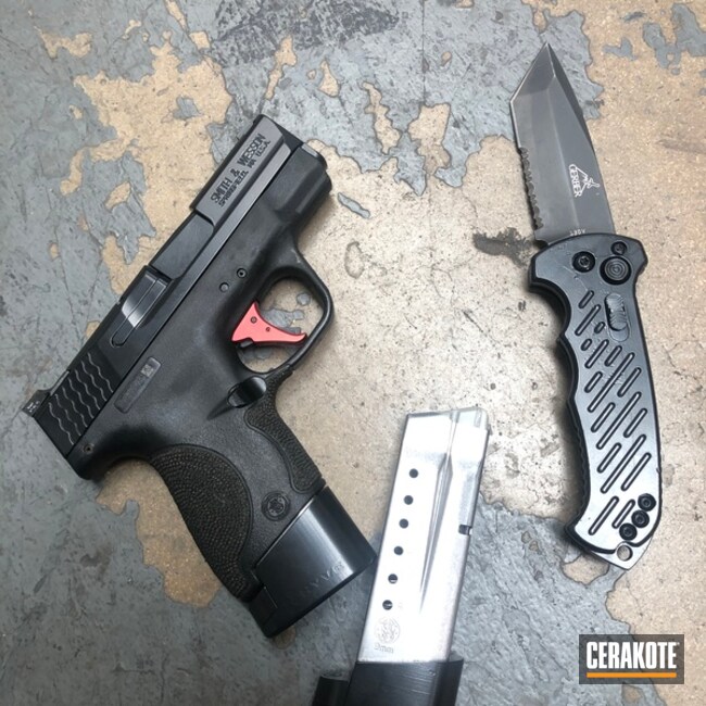 Cerakoted Refinished Knife And Smith & Wesson Handgun In E-100