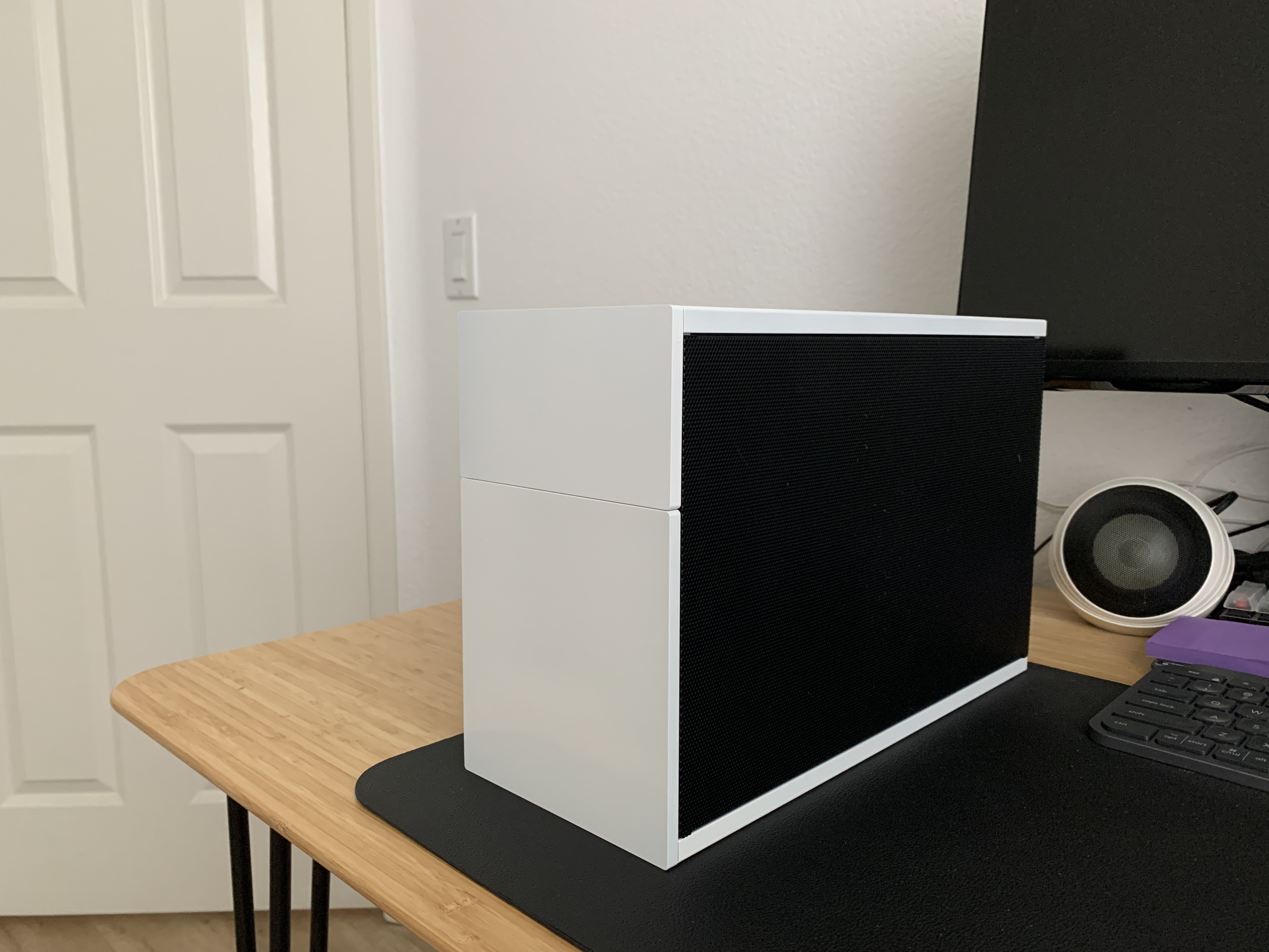 Stormtrooper Using A Computer Custom PC build coated using Stormtrooper White | Cerakote