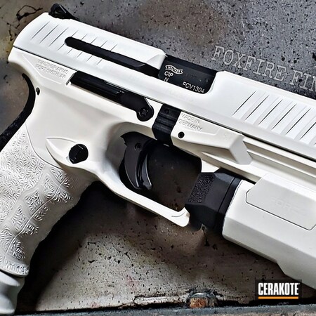Powder Coating: 9mm,Snow White H-136,S.H.O.T,Pistol,Walther,ppq