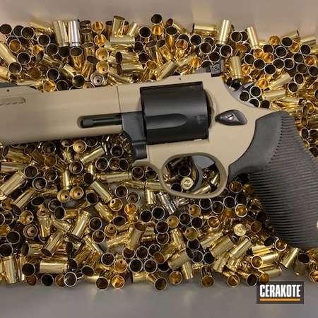 Powder Coating: Graphite Black H-146,S.H.O.T,Revolver,Wheel Gun,Flat Dark Earth H-265,.357 Magnum