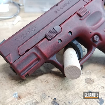 Springfield Armory Xd-40 Cerakoted Using Graphite Black And Firehouse Red