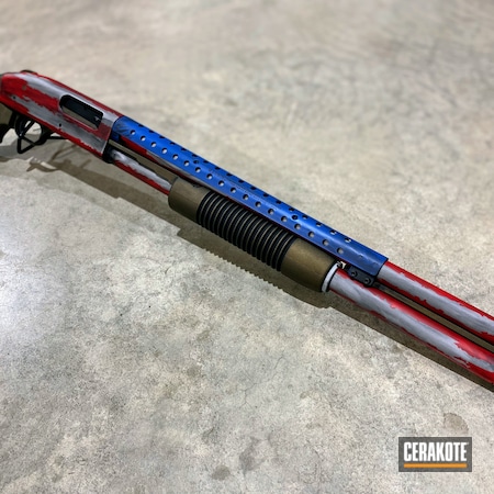 Powder Coating: Hidden White H-242,Mossberg Persuader,12 Gauge,S.H.O.T,America,Mossberg 500,War Torn,Red White And Blue,Abstract,Graphite Black H-146,Shotgun,NRA Blue H-171,USMC Red H-167,Firearms,Mossberg,Distressed American Flag
