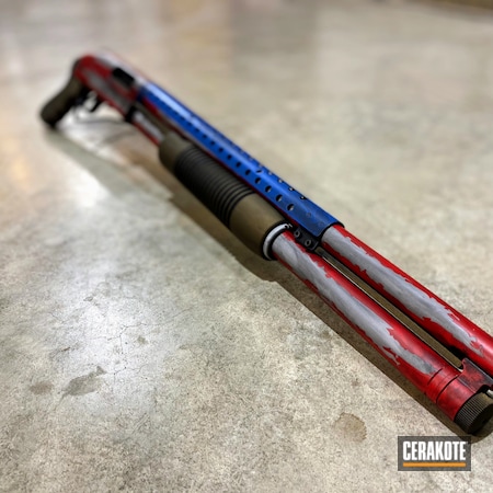 Powder Coating: Hidden White H-242,Mossberg Persuader,12 Gauge,S.H.O.T,America,Mossberg 500,War Torn,Red White And Blue,Abstract,Graphite Black H-146,Shotgun,NRA Blue H-171,USMC Red H-167,Firearms,Mossberg,Distressed American Flag