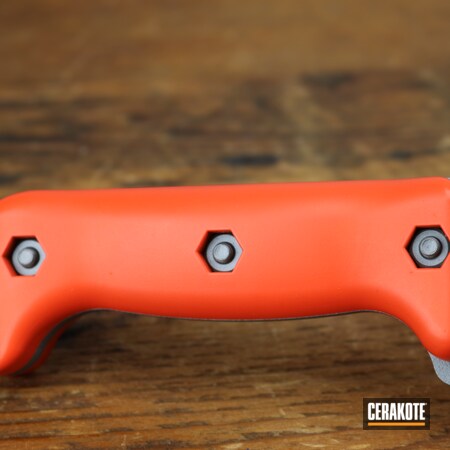 Powder Coating: Hunter Orange H-128,Custom Knives,Knives,S.H.O.T,Knife,Knife Blade,Titanium H-170