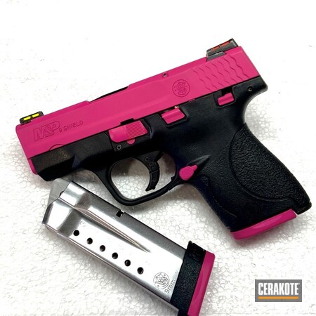 Powder Coating: 9mm,Conceal Carry,Smith & Wesson,Ladies,M&P Shield,S.H.O.T,Handguns,SIG™ PINK H-224,Pistol,M&P Shield 9mm
