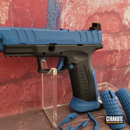 Powder Coating: Graphite Black H-146,S.H.O.T,Handguns,Springfield Armory,Ridgeway Blue H-220,Handgun,Springfield XDM