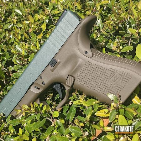 Powder Coating: Glock,CHARCOAL GREEN H-338,S.H.O.T,Glock 19,Patriot Brown H-226