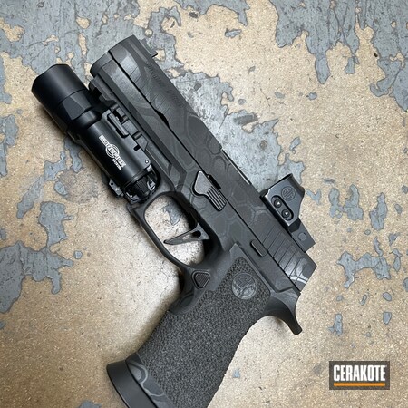 Powder Coating: Graphite Black H-146,Titanium E-250,S.H.O.T,Handguns,Pistol,Defkon3,Camo,SIG™ DARK GREY H-210,Handgun,Stippled,Hand Stippled,Kryptek