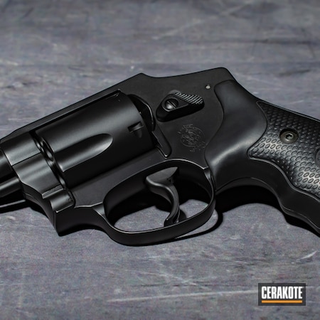 Powder Coating: Firearm,Graphite Black H-146,Smith & Wesson,S.H.O.T,Revolver
