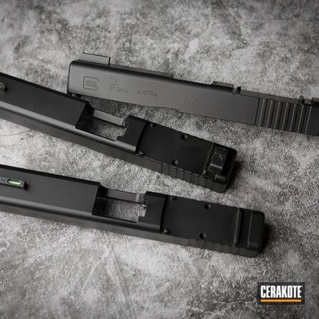 Powder Coating: Slide,S.H.O.T,Armor Black H-190,Glock 19,Glock Slides