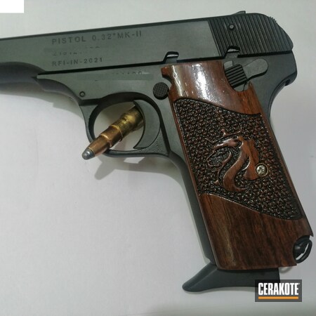 Powder Coating: Graphite Black H-146,S.H.O.T,Revolver,.32 ACP,Shimmer Aluminum H-158