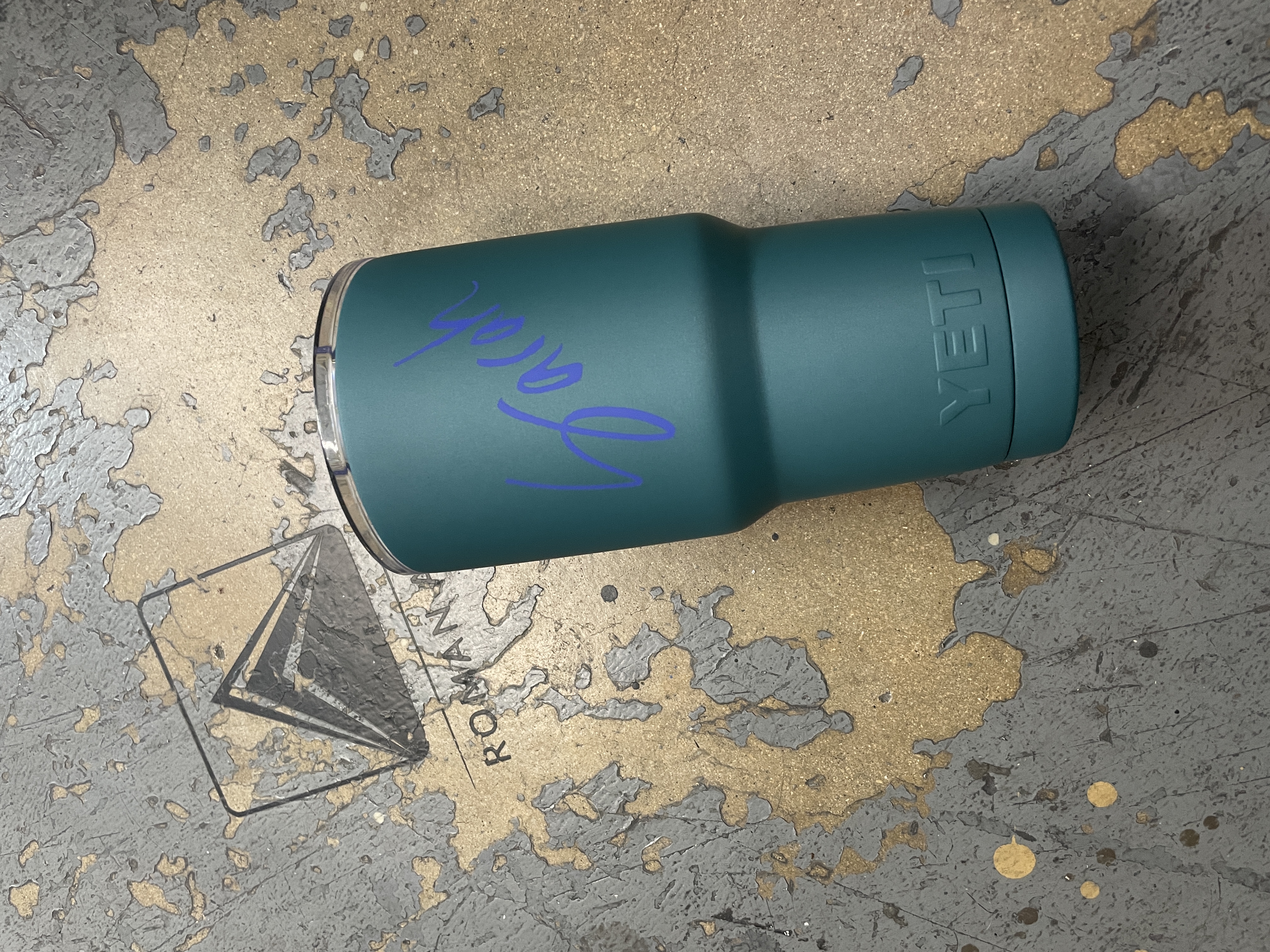 Custom Proscm41jb Custom Yeti Tumbler Cerakoted using Satin Aluminum, Periwinkle and ...