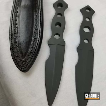 Custom Knives Cerakoted Using Graphite Black And Glock® Grey