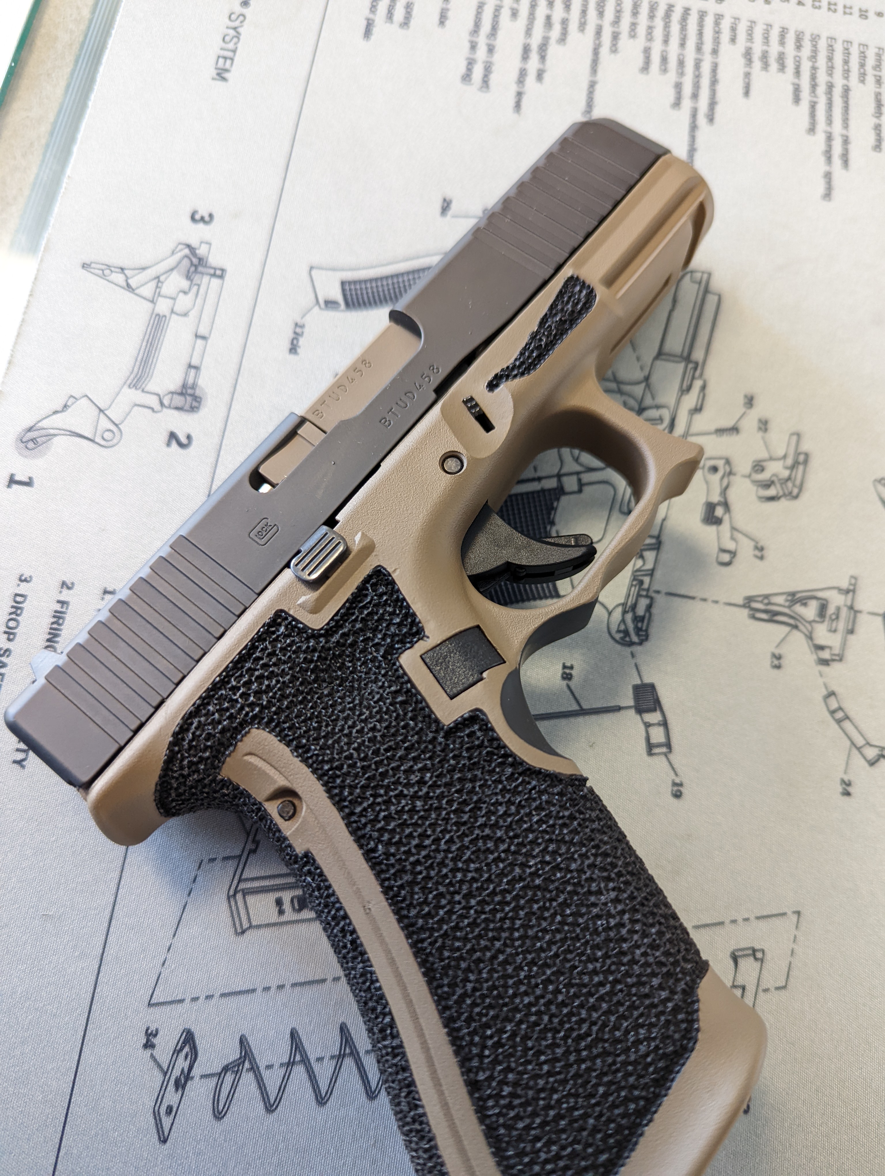 Glock Coating Custom Glock coated with Graphite Black and Flat Dark Earth | Cerakote
