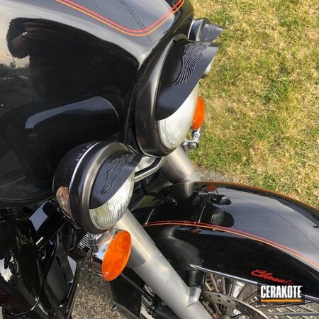 Powder Coating: Graphite Black H-146,Harley Davidson,Headlight Rings,Motorcycle Parts