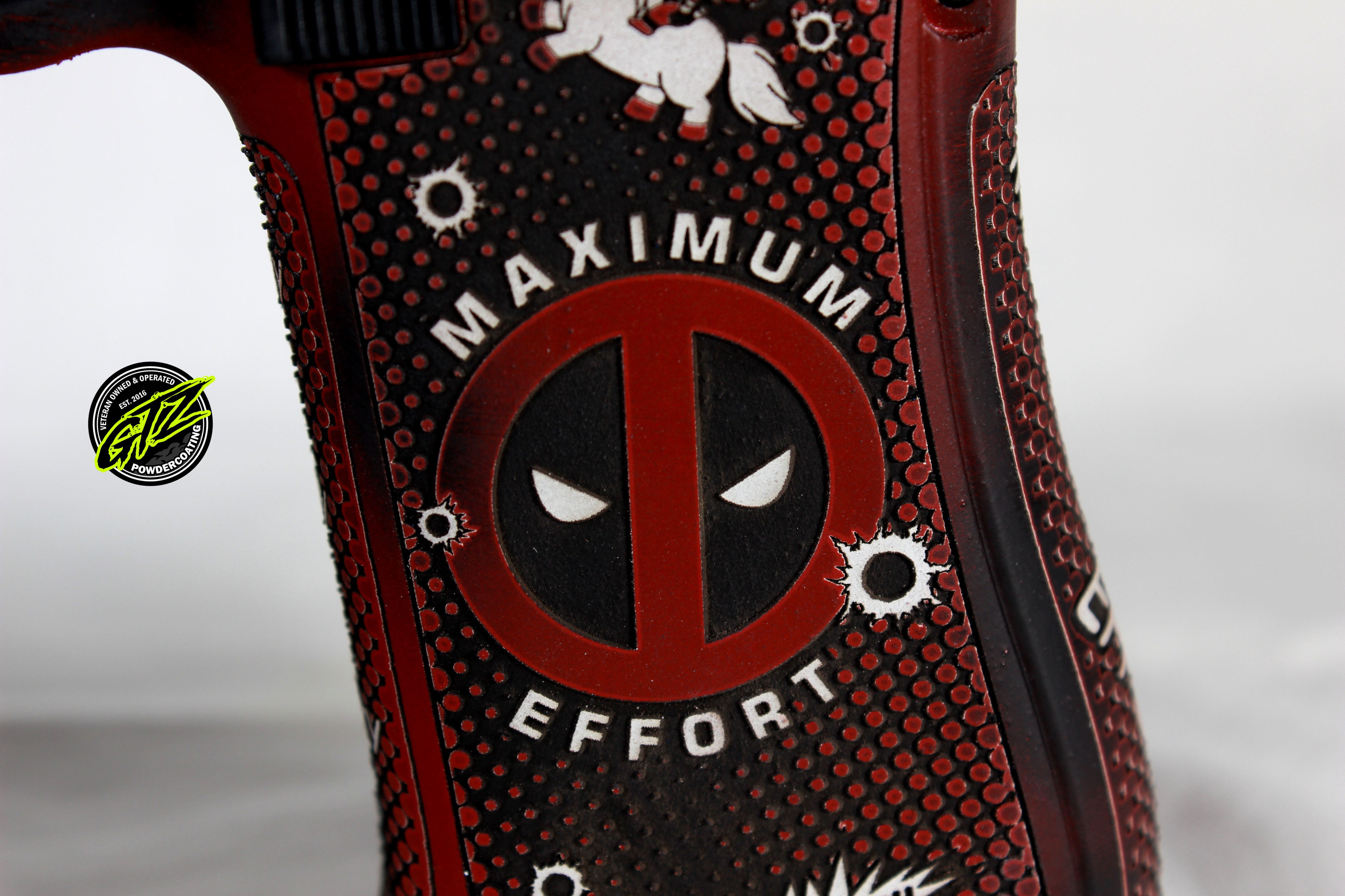 Deadpool Themed Glock 17 Cerakoted using Crimson, Stormtrooper White ...