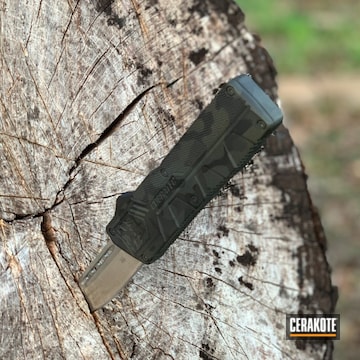Custom Camo Knife Cerakoted Using Sniper Green, Sig™ Dark Grey And Graphite Black