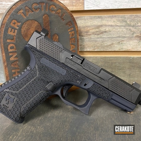 Powder Coating: 9mm,Laserengraving,Glock,S.H.O.T,MAGPUL® STEALTH GREY H-188,Double Undercut
