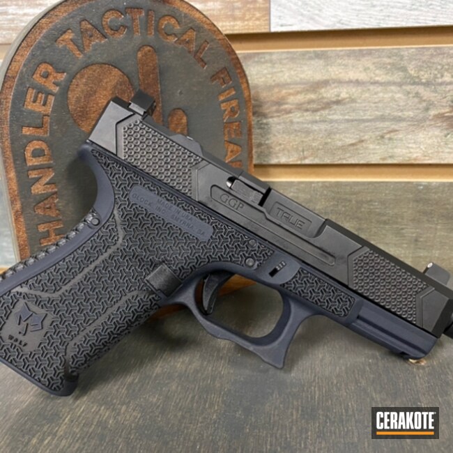 Cerakoted: S.H.O.T,9mm,Laserengraving,MAGPUL® STEALTH GREY H-188,Double Undercut,Glock