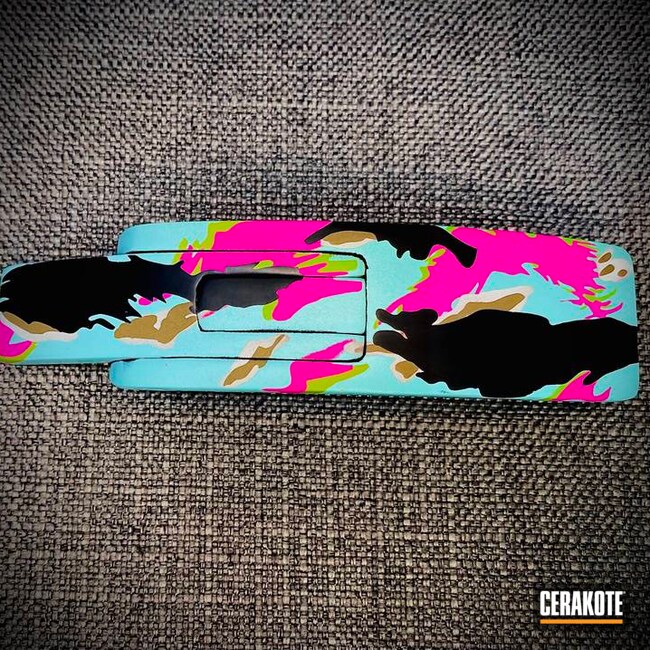 Custom Camo Weightlifting Belt Buckle Cerakoted Using Sig™ Pink, Mud Brown And Bright White