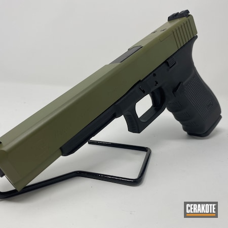 Powder Coating: Glock,S.H.O.T,Cerakote,Noveske Bazooka Green H-189,Custom Glock,Glock 40