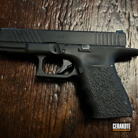 Powder Coating: 9mm,Graphite Black H-146,S.H.O.T,Glock 19