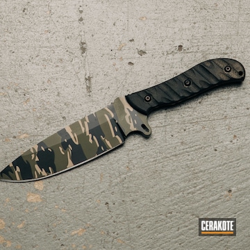 Custom Camo Knife Cerakoted Using Sniper Green, Benelli® Sand And Graphite Black