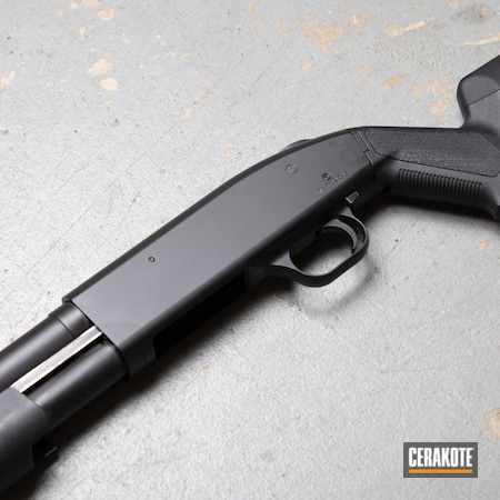 Powder Coating: Graphite Black H-146,Shotgun,S.H.O.T,Pump-action