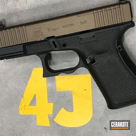 Powder Coating: Midnight Bronze H-294,S.H.O.T,Pistol,Glock 19,Glock 17