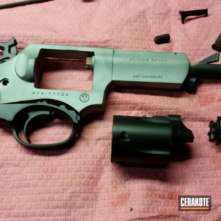 Powder Coating: Graphite Black H-146,S.H.O.T,Revolver,Ruger SP 101,.357 Magnum