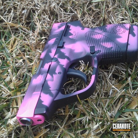 Powder Coating: Handguns,Armor Black H-190,Ruger,Prison Pink H-141